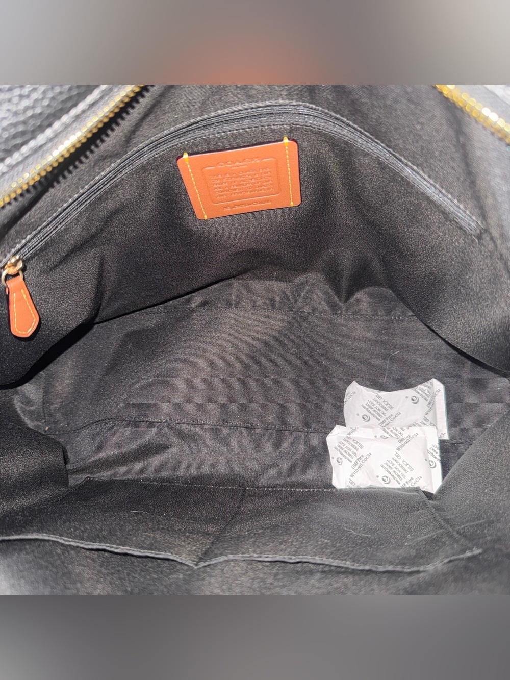 2025 Coach Station Tote with embossed Signature C - Picture 5 of 9